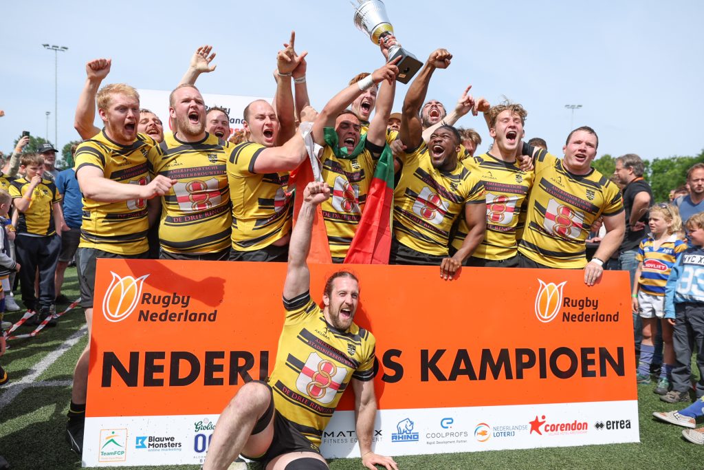 naar Eerste kampioenschap Rugby Club Eemland na 31-15 winst op Haagsche Rugby Club