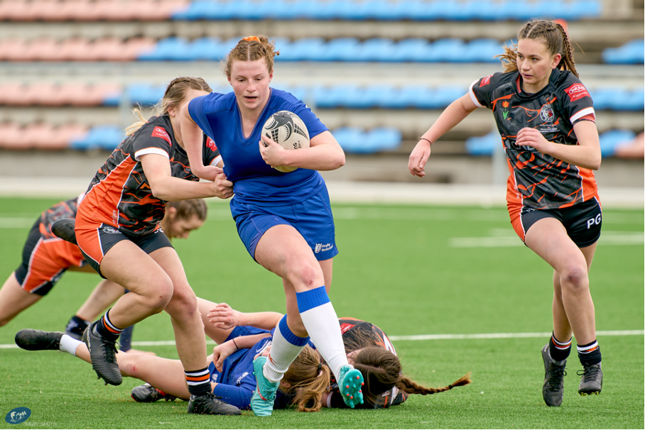 naar Meiden U18 meten zich met Schotland, USA en Wales in Cardiff